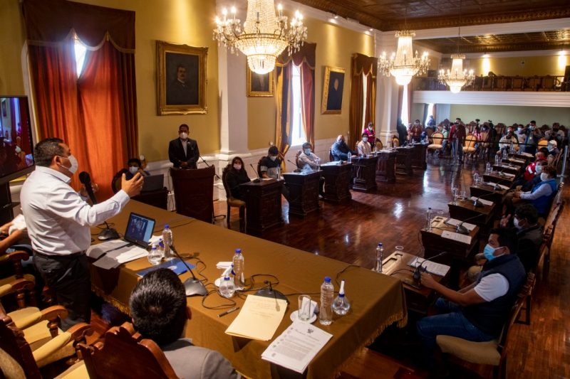 Trujillo: alcalde gestionará vacunas para trabajadores de primera línea