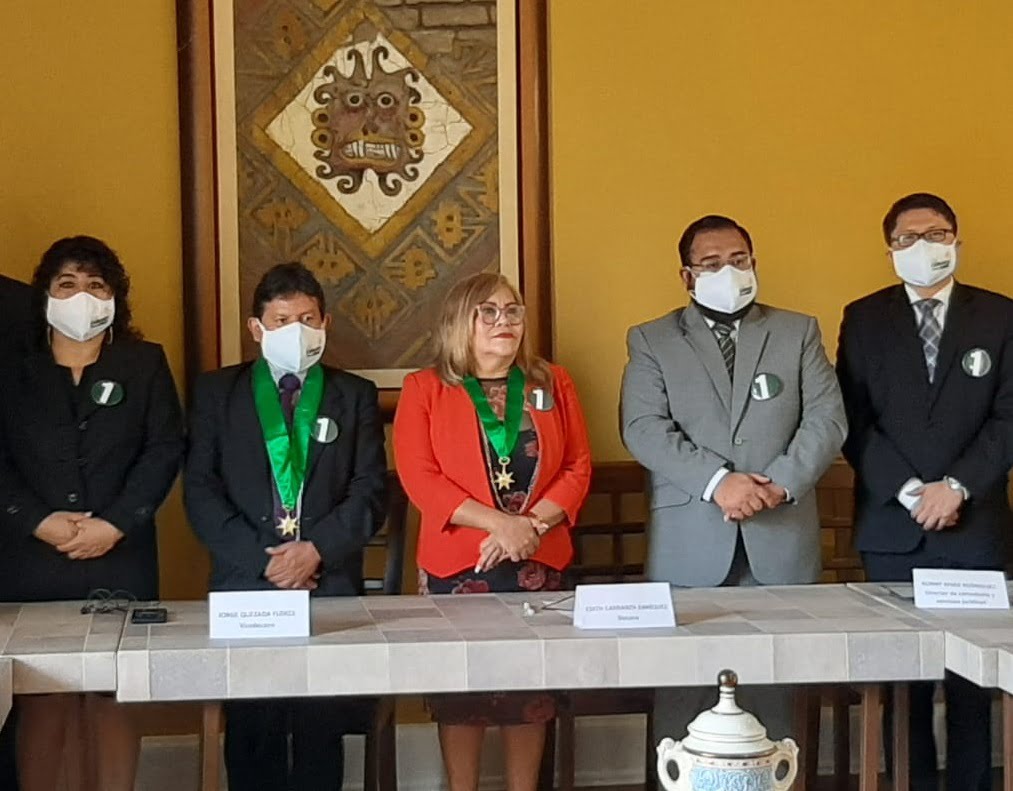 La Libertad: candidata a decana, Edith Carranza, propone contratar médicos para monitorear a agremiados.