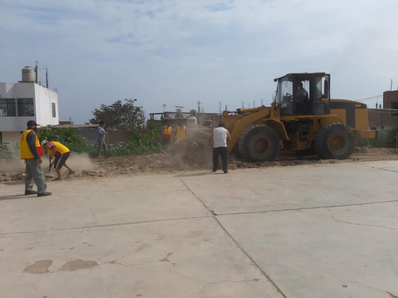 Trujillo: policías de Alto Trujillo y vecinos recuperan espacios públicos