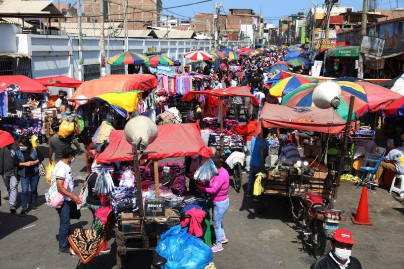 Trujillo: comerciantes informales tienen plazo hasta junio para retirarse