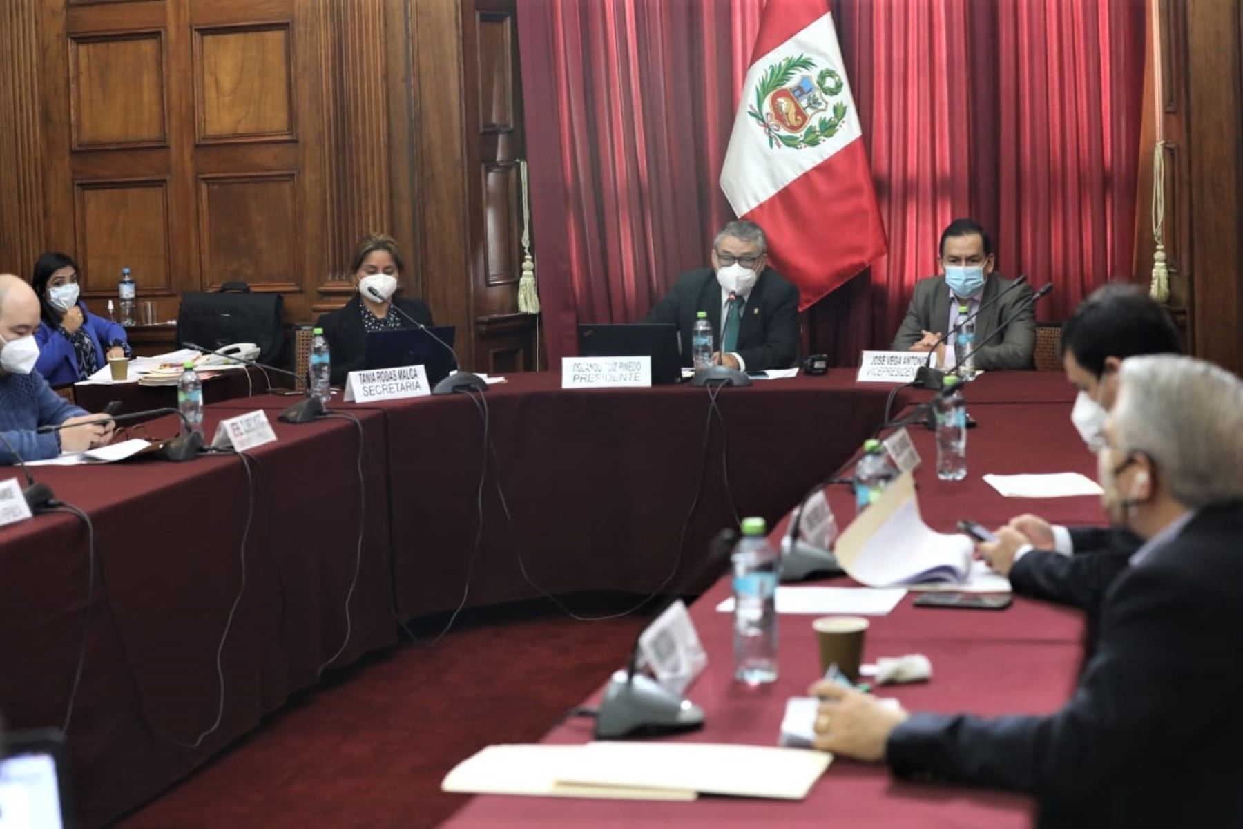 Congreso: Comisión especial inicia rol de entrevistas a candidatos al TC
