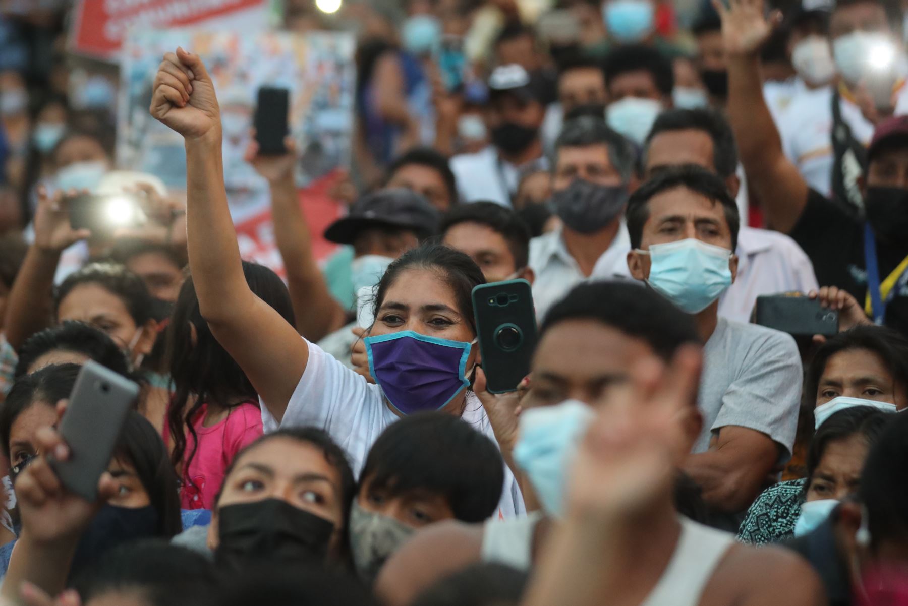 Segunda vuelta: desde hoy quedan prohibidas las reuniones políticas