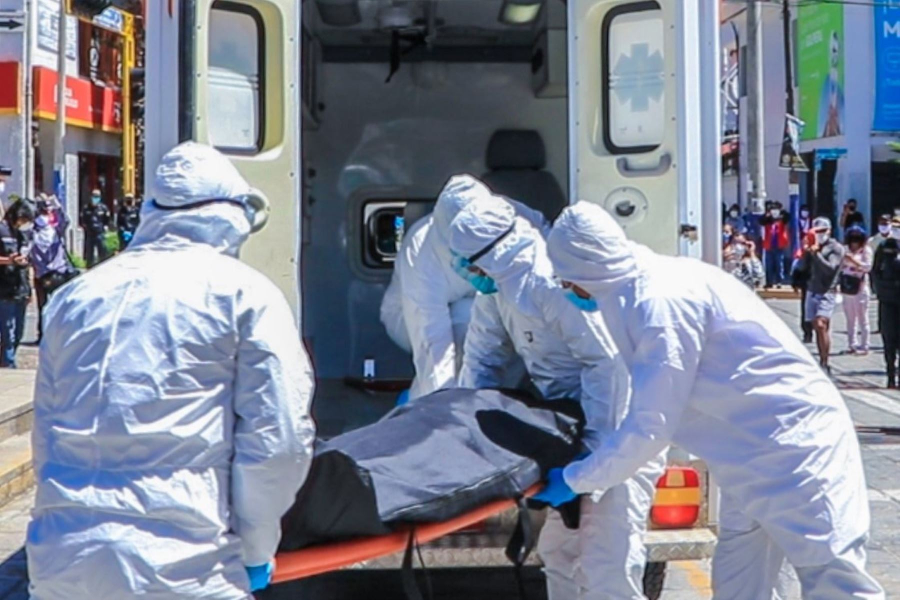 Minsa alerta sobre estafas a familiares de personal de salud fallecido por COVID-19
