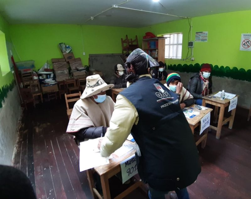 ONPE capacita en quechua a miembros de mesa en Nación Q'ero