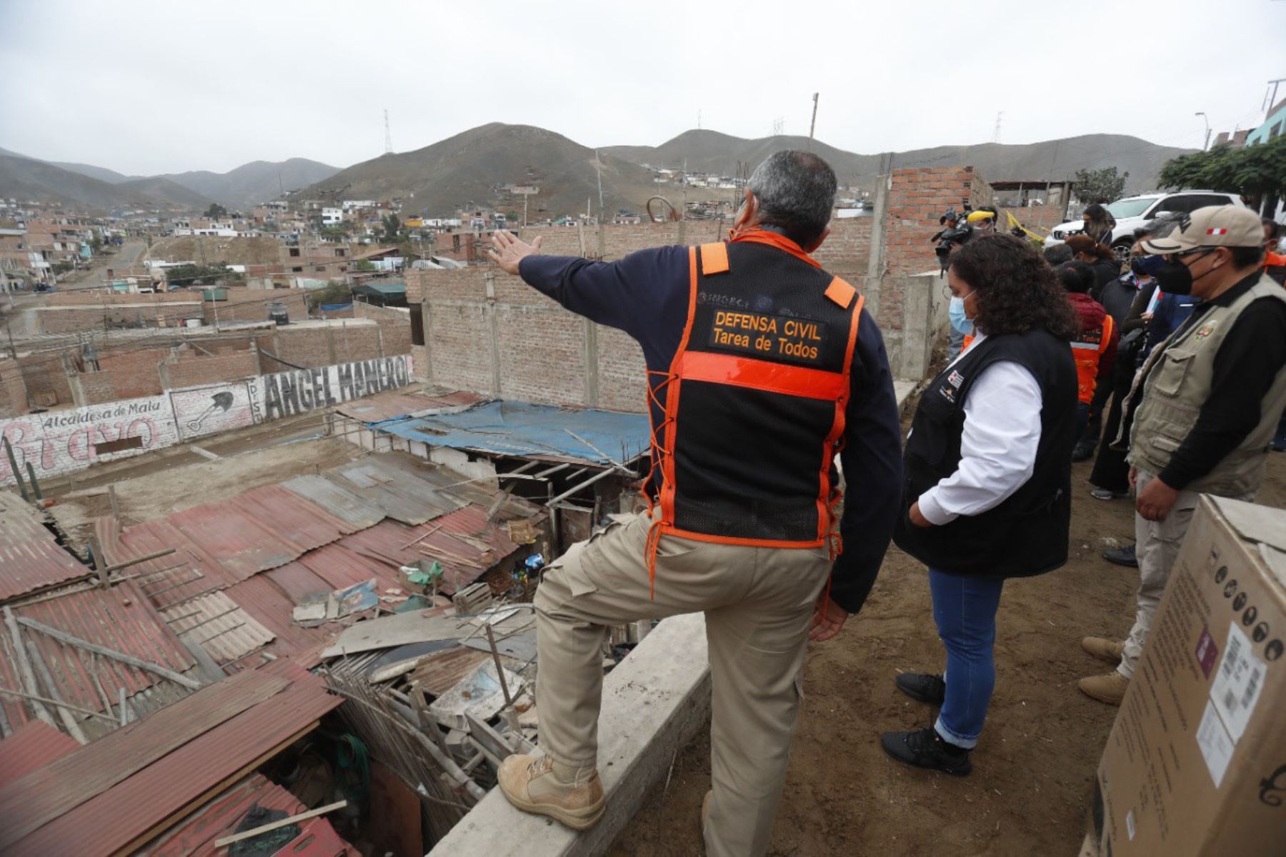Mala: deja un niño fallecido, 9 damnificados, 105 afectados y 20 heridos