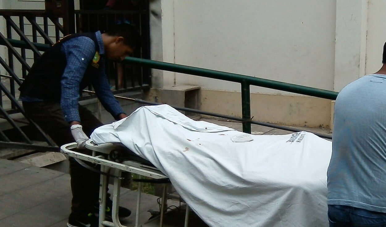 Trujillo: taxista muere al chocar su vehículo contra un tráiler