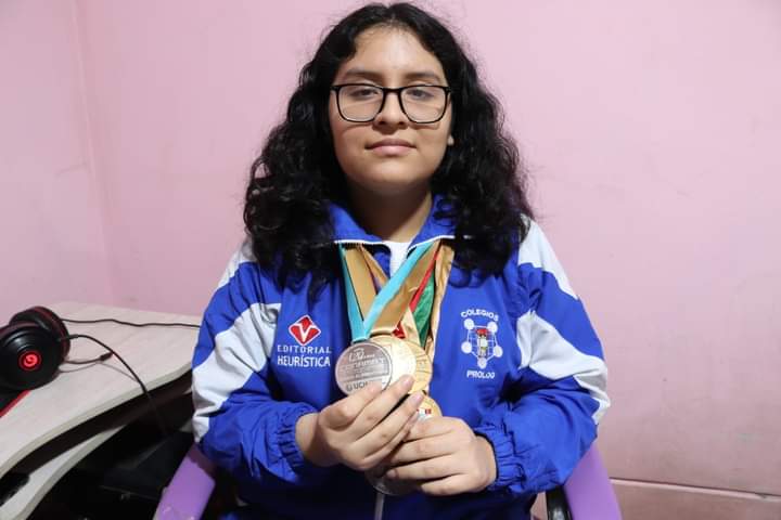 ¡Orgullo Peruano! Estudiante obtiene medalla en primera Olimpiada Europea de Informática de Mujeres