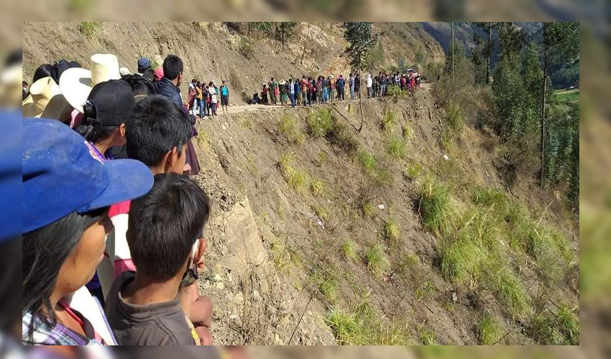 La Libertad: fallece conductor de volquete tras caer por una pendiente