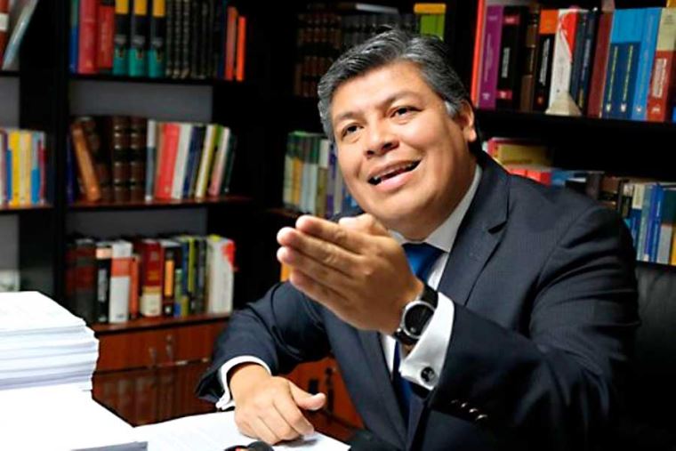 Preparan demanda de amparo contra la elección de magistrados del TC