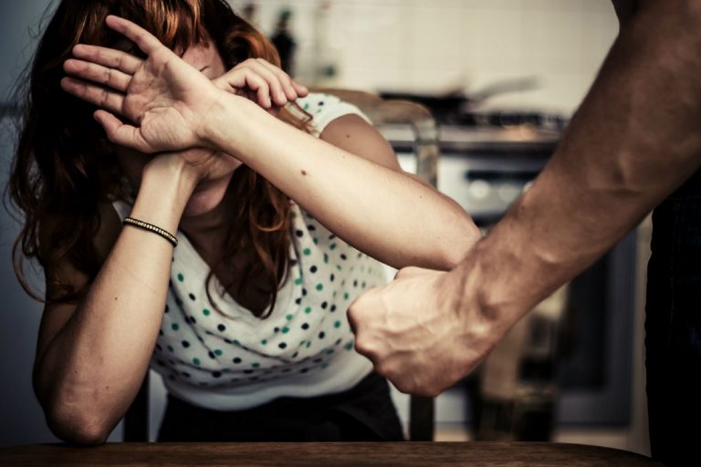 Violencia contra la mujer no ha disminuido en pandemia