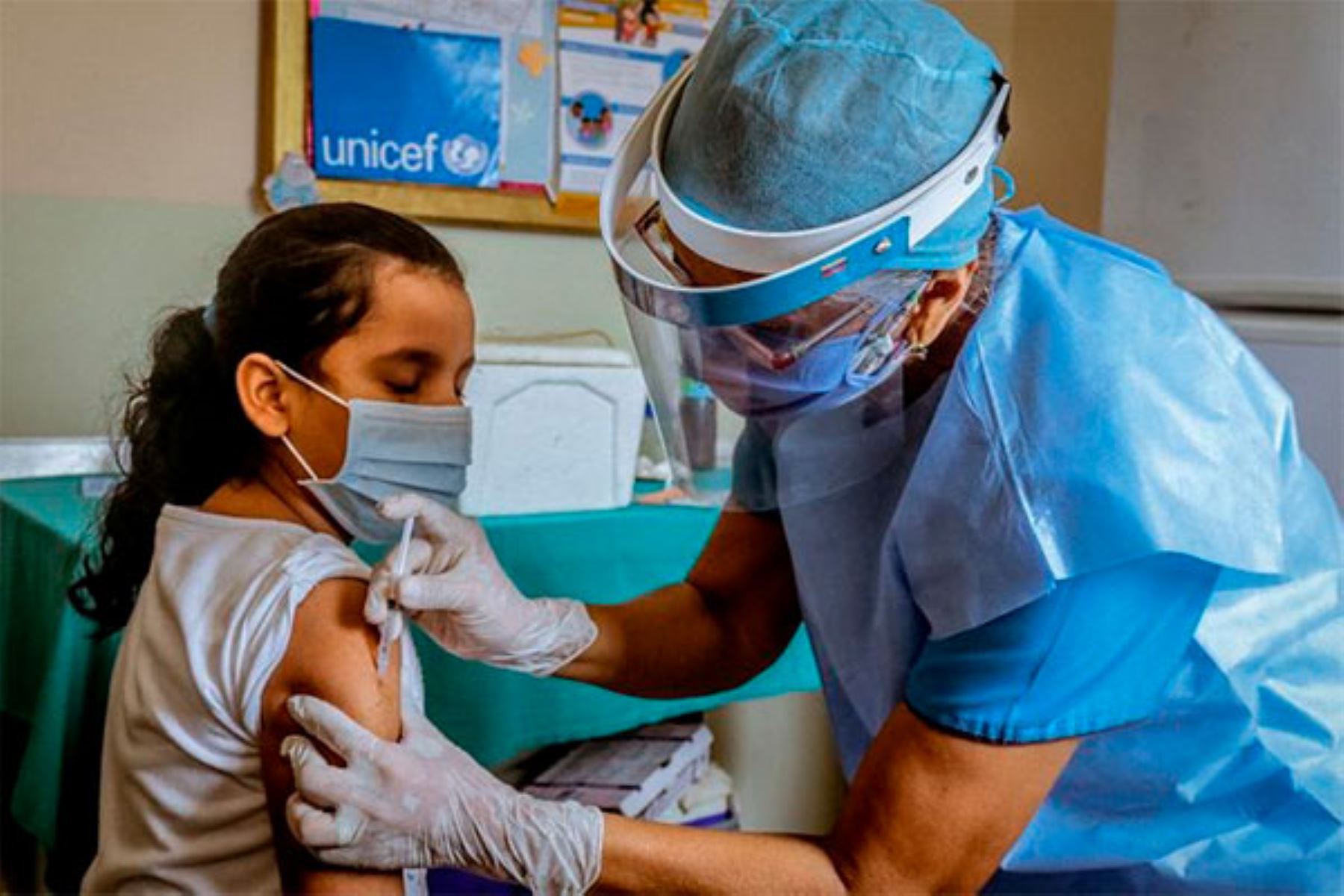INEN: solo el 10% de niñas recibieron primera dosis de la vacuna contra VPH