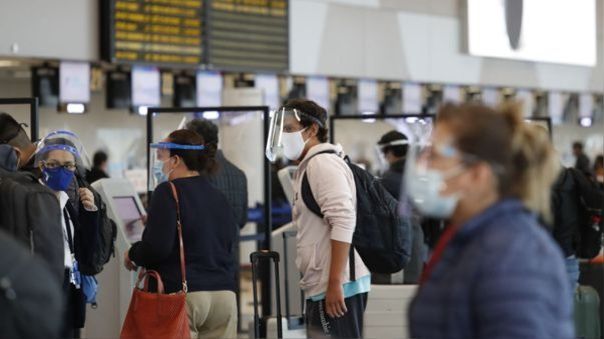 Gobierno extiende la suspensión de vuelos desde India, Brasil y Sudáfrica hasta el 15 de julio