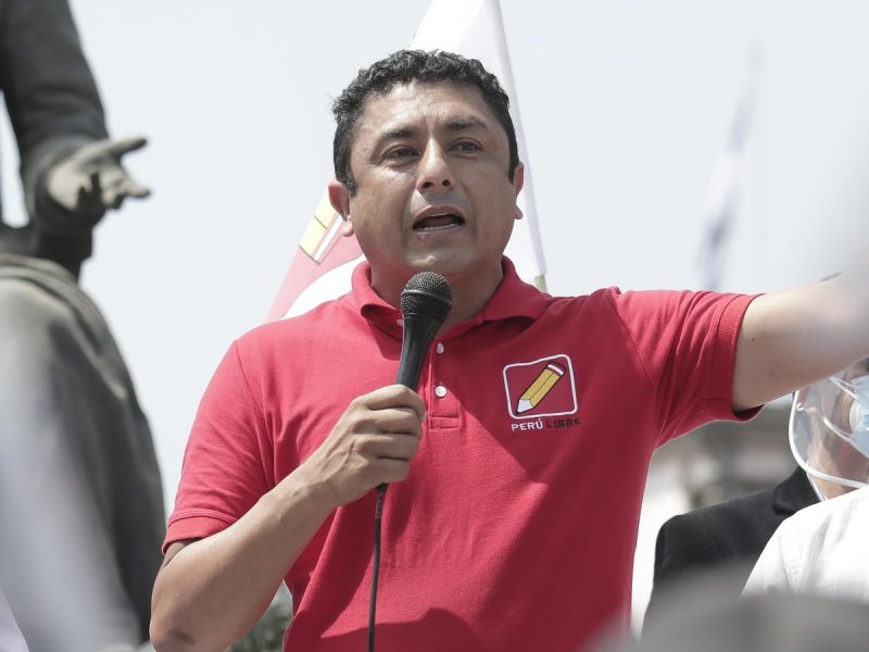 Guillermo Bermejo: plan de vacancia contra Pedro Castillo ha empezado