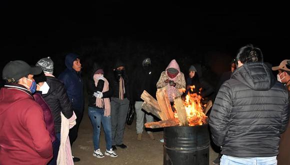 Bicentenario: jóvenes realizan “Fogatas Patrióticas” en Cerro Llaut de Usquil