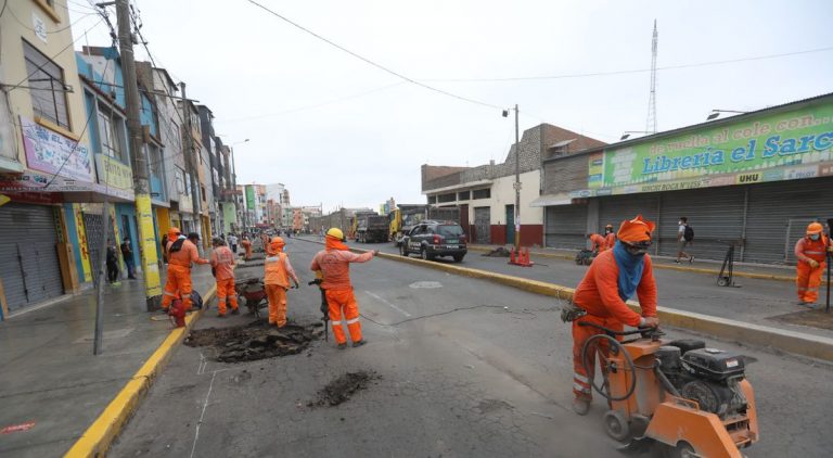 Trujillo: exijen pago de cupos a trabajadores municipales