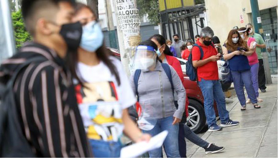 Peruanos piden menor administración estatal y más inversión privada