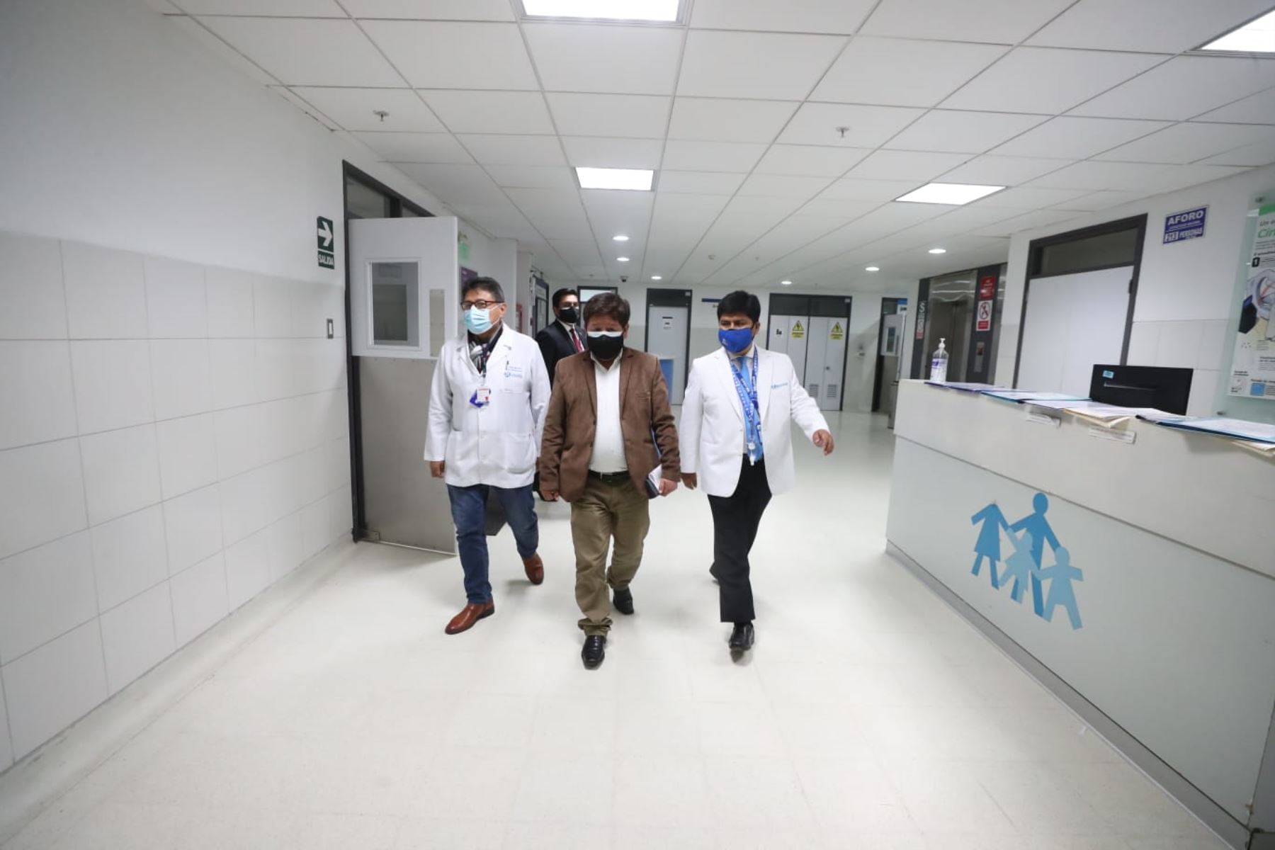 El primer ministro visitó sede del Incor