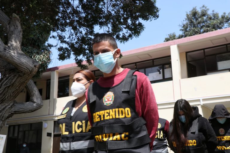 Policía implicado en presunta organización criminal que se dedicaba al robo de bonos