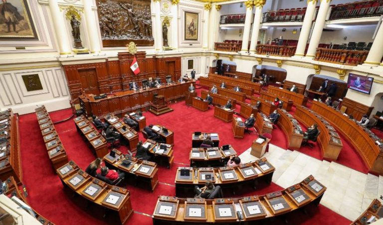 Repartición de comisiones en el Congreso de la República