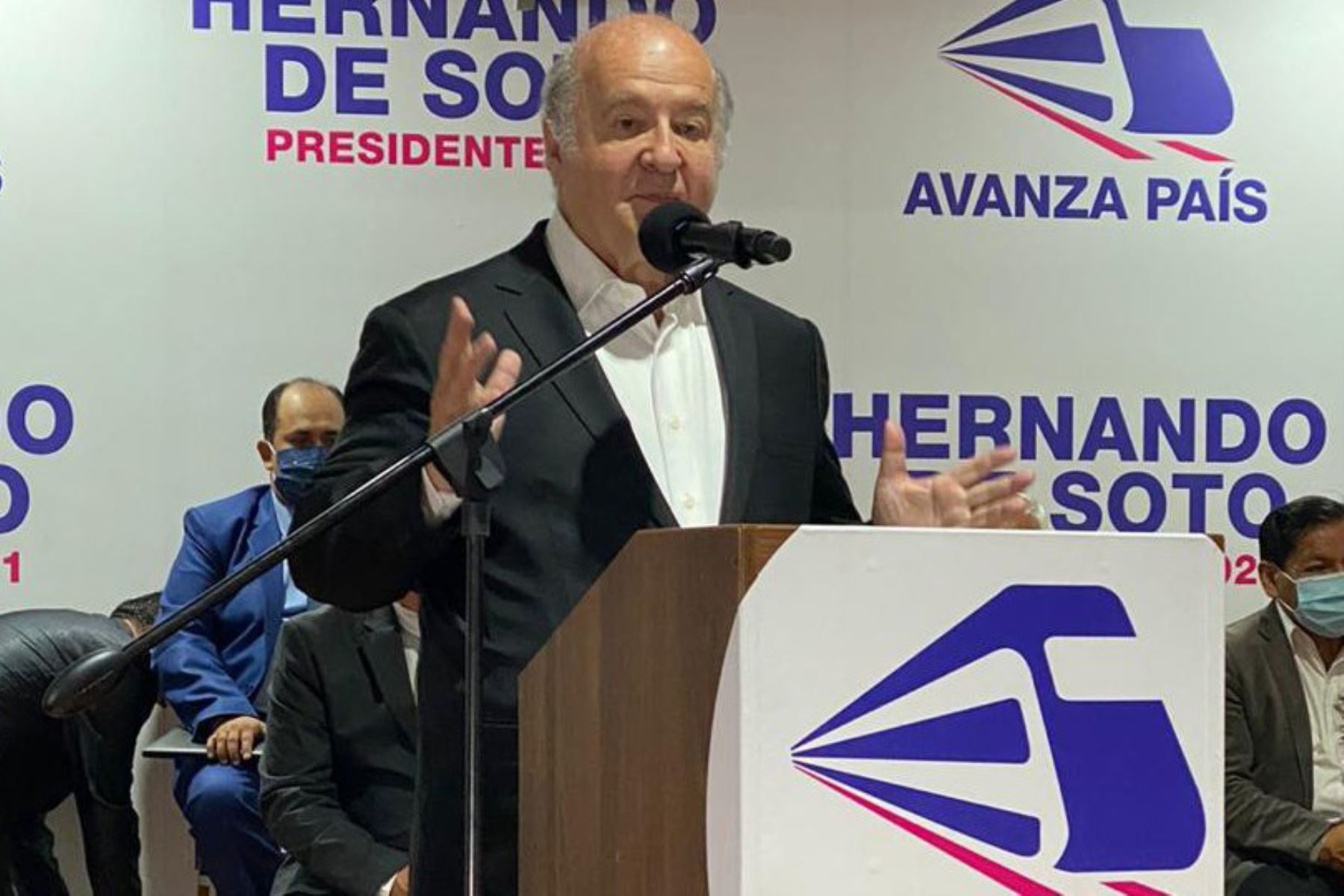 Hernando de Soto dispuesto a debatir en el Vraem