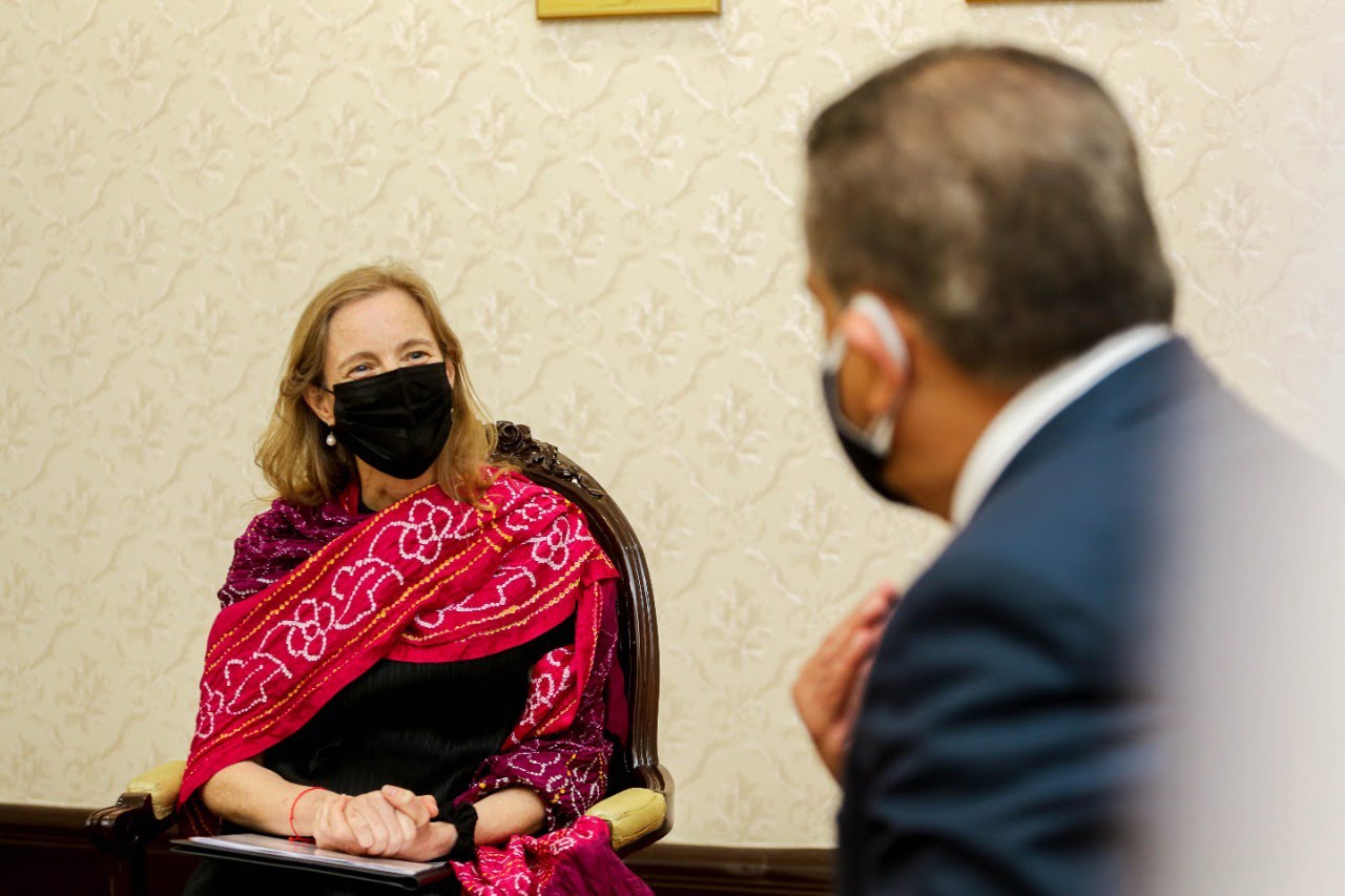 Embajadora de Estados Unidos fue distinguida por gobernador regional