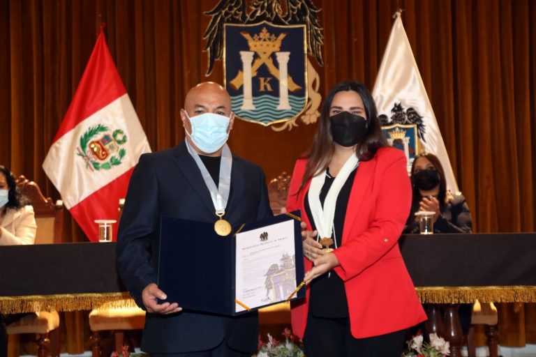 Boxeador trujillano «Romerito» es reconocido por dejar en alto el nombre de Perú a nivel internacional