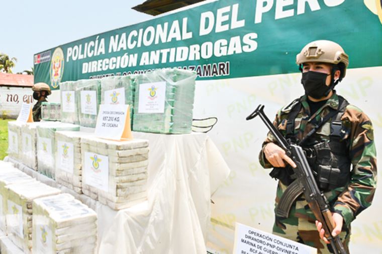 Policía Nacional decomisó 850 kilos de droga en el Vraem