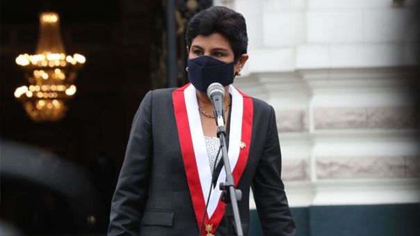 Congresista Yarrow: "Nosotros no tenemos miedo a que cierren el Congreso"