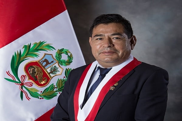 Fallecido congresista Herrera Mamani tuvo covid-19, pero nunca fue dado de alta de EsSalud