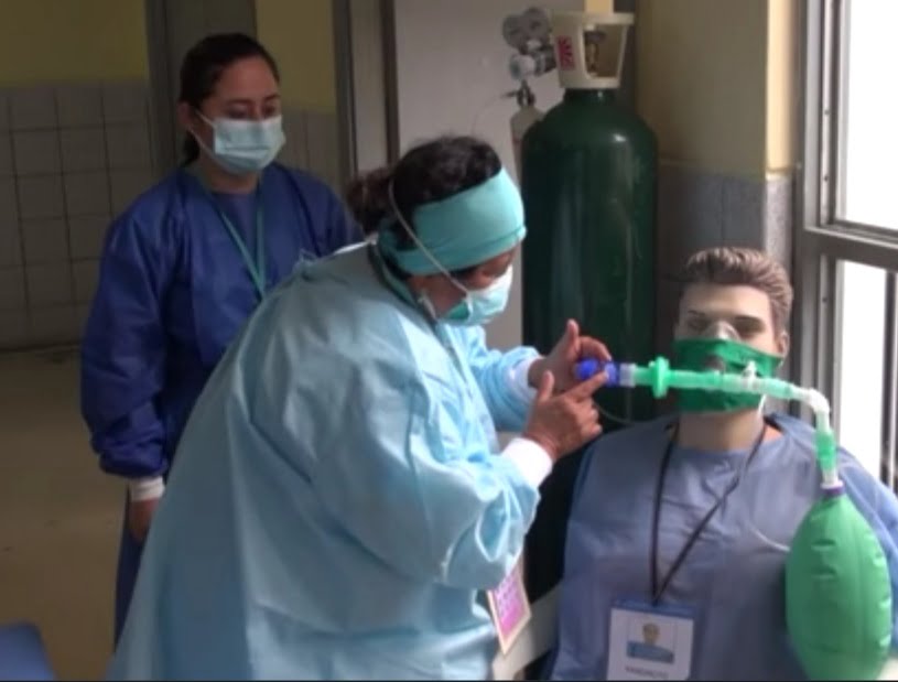 Enfermera trujillana creó sistema de respiración no invasivo que salva vidas
