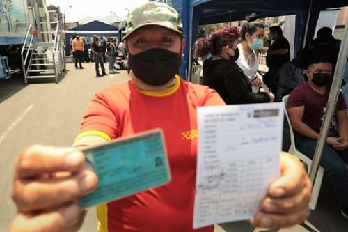 Transporte interprovincial: Multarán a empresas que permitan pasajeros sin las dos dosis
