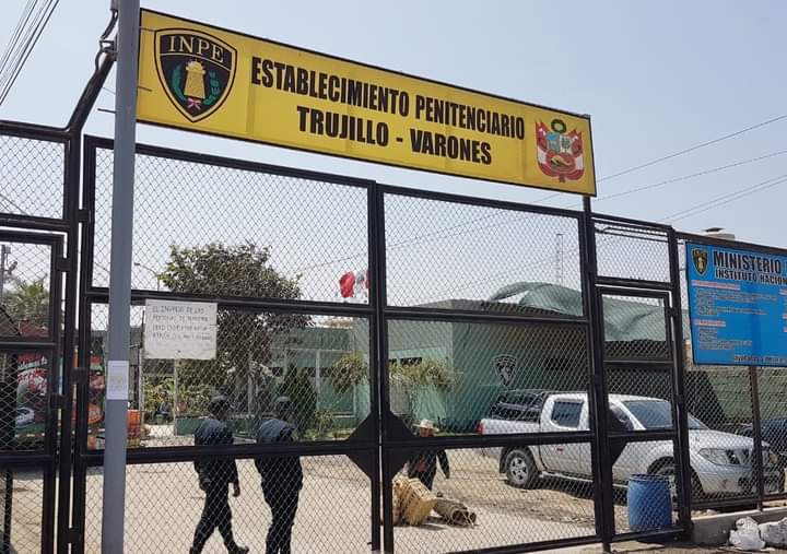 Trabajador del INPE y policía trataron de ingresar celulares a penal
