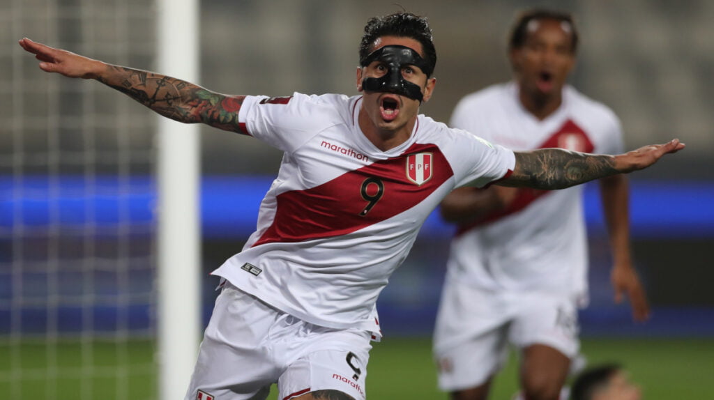 Perú golea a Bolivia 3-0 en las eliminatorias rumbo a Qatar 2022