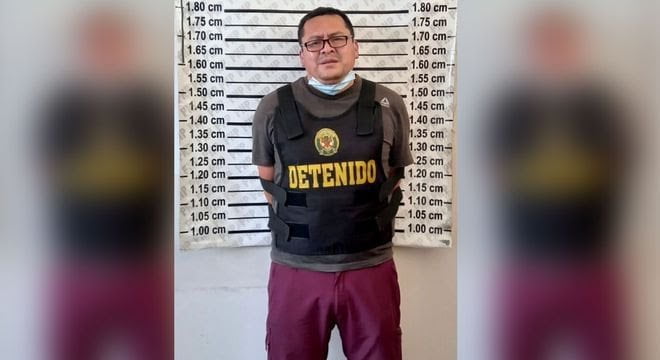 Joven acusa a hombre de chantajearla sexualmente