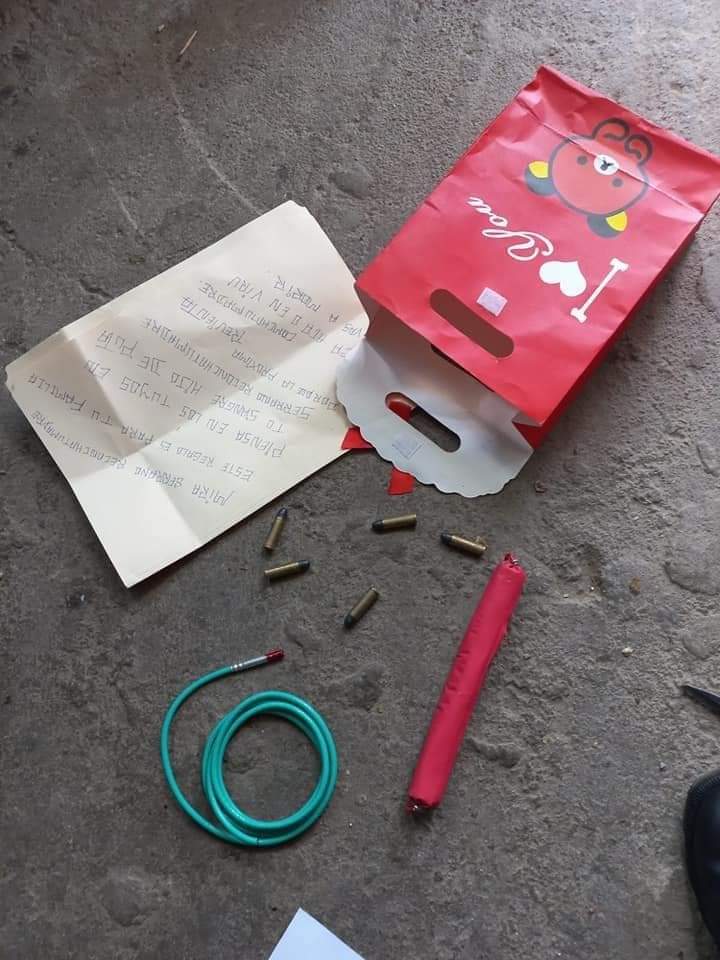 El Porvenir: familia recibe dinamita y balas en bolsa de regalo