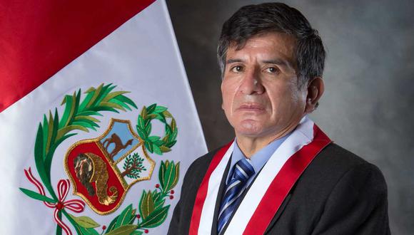 Segundo congresista de Perú Libre, Hamlet Echevarría renuncia a la bancada