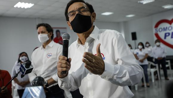 Ministro de Salud autoriza vacunación de Martín Vizcarra