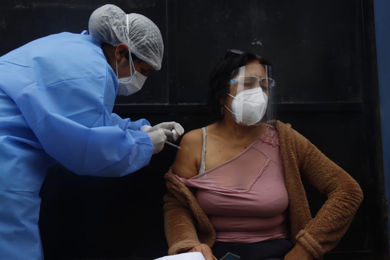 "Hay una brecha de 277 000 personas que no recibe la segunda dosis de la vacuna contra la covid-19"