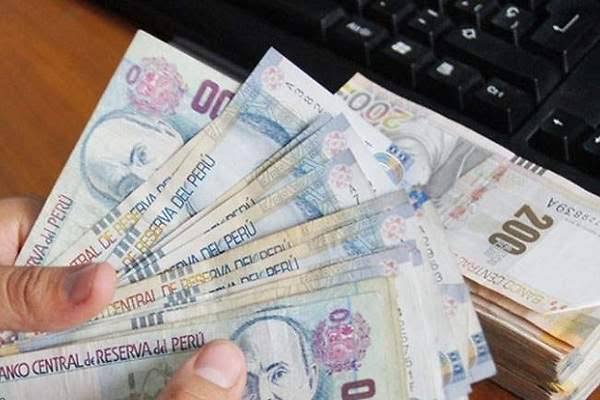 MEF considera que se debería incrementar el sueldo mínimo el próximo año