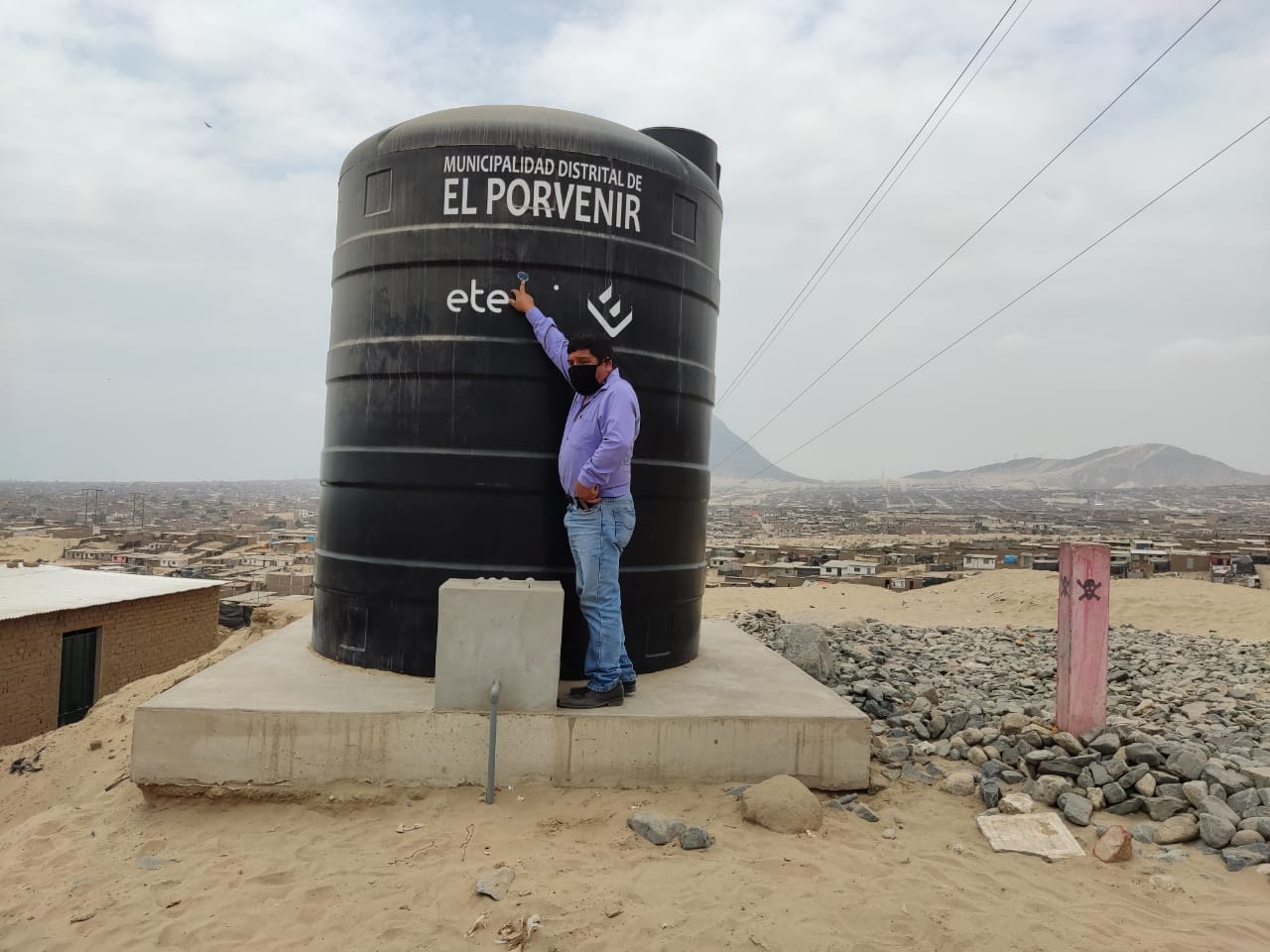 El Porvenir: Balean rotoplast de agua potable para 20 000 familias