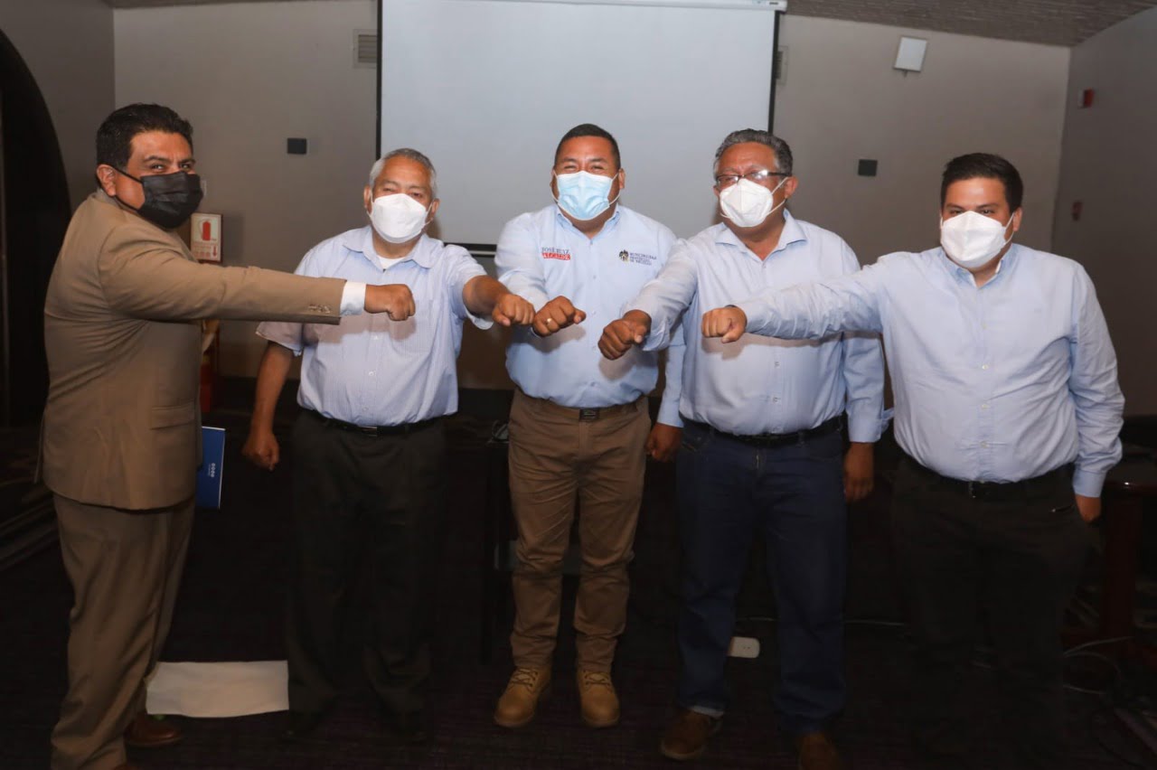 Alcalde José Ruiz expone proyectos emblemáticos para Trujillo
