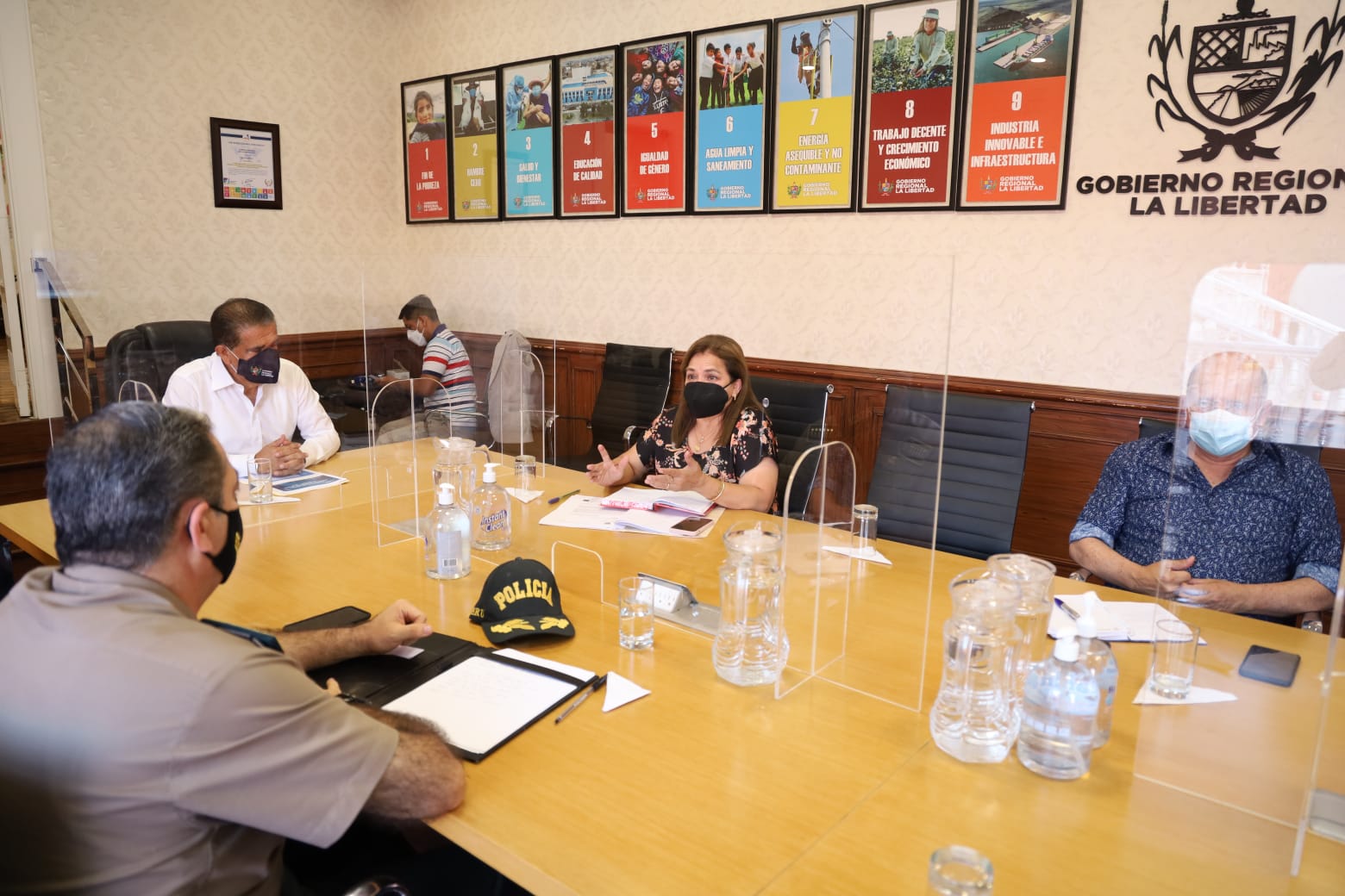Tres Sesiones de la PCM pasaron y no abordan el estado de emergencia