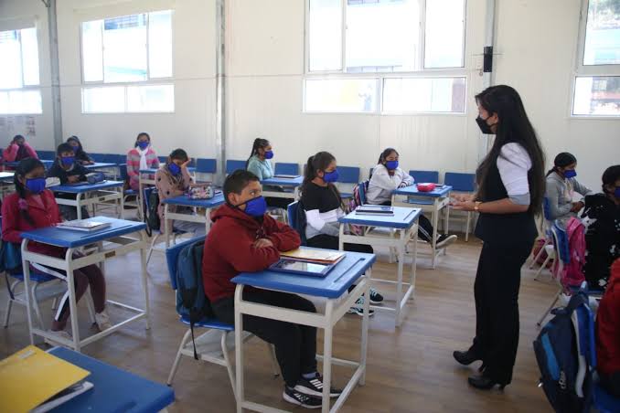 Escolares podrán ir a sus colegios sin uniforme