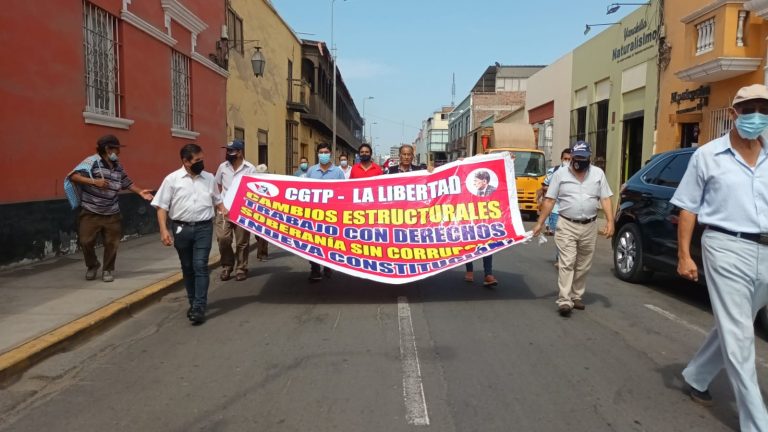 Miembros de la CGTP- La Libertad demandan una nueva Constitución