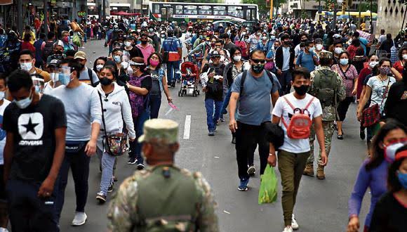 Gobierno evalúa elevar sueldo mínimo a S/ 1025