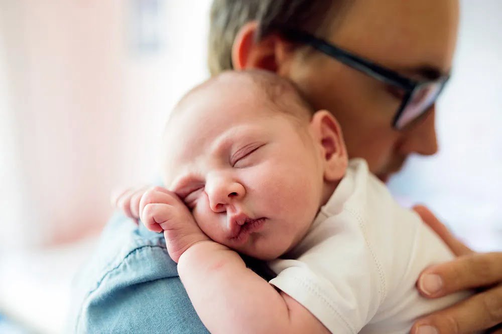 Padre primerizo: Cinco consejos para iniciar la aventura de ser papá