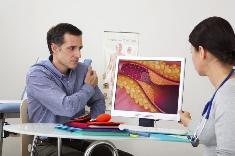 Colesterol alto afecta al corazón y cerebro