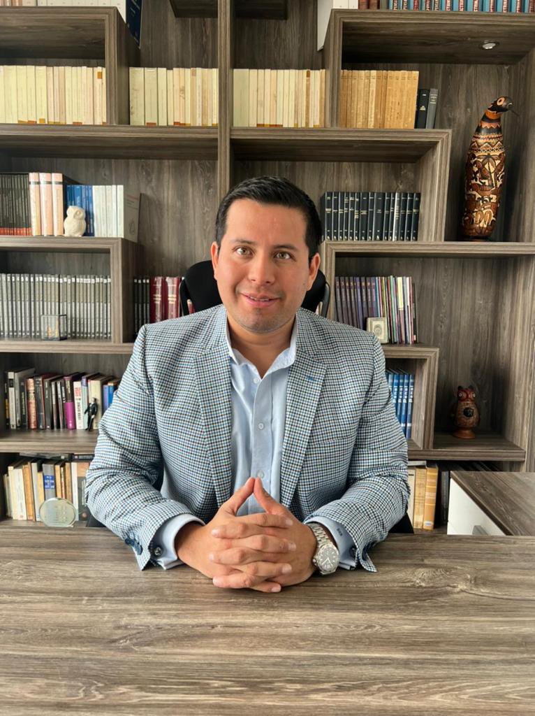 Benji Espinoza renuncia a la defensa del presidente Pedro Castillo y la primera dama