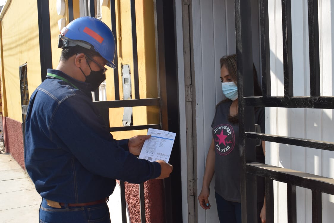 Hidrandina alerta falsos técnicos que visitan hogares para delinquir
