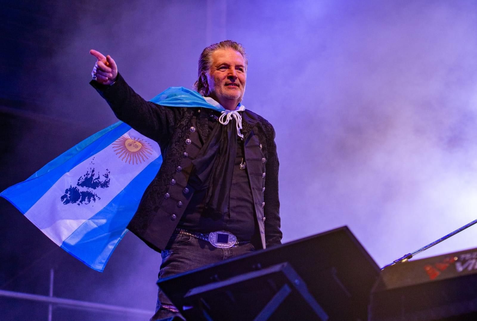 Miguel Mateos llega a Trujillo con su show 40 años